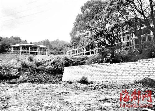 福州村民举报宦溪冒出违建