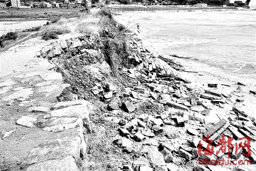莆田秀屿海堤8处塌陷