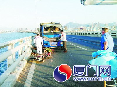 急救人员赶到现场