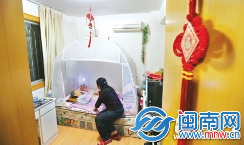 福州女子与丈夫离婚 仍悉心照顾婆婆20年1