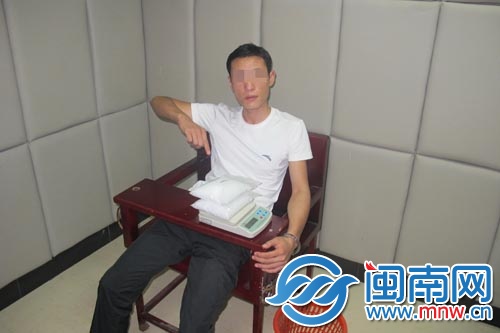 蒋某带的两包冰毒，约1007克