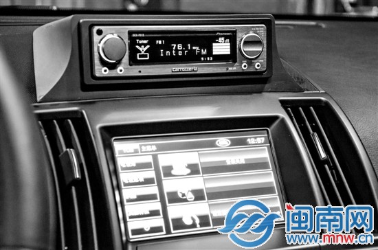 路虎神行者2音响改装案例4