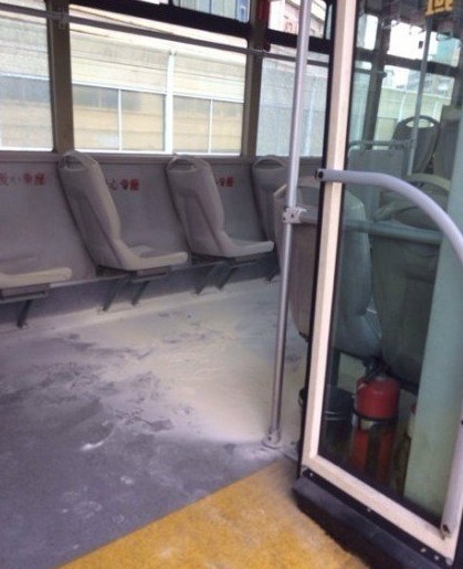 厦BRT公交车