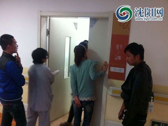 病房外