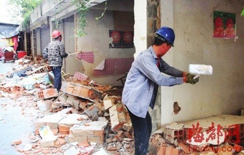 福州违建之风愈演愈烈 鼓楼15处违建昨被拆除