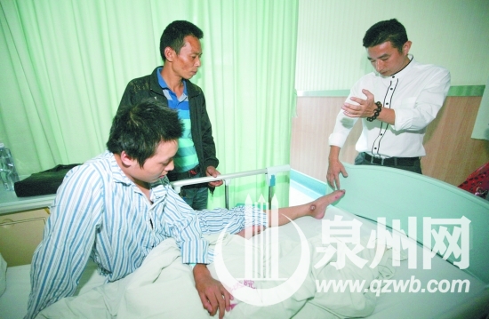 心理咨询师“催眠治疗法”让小冉与左脚脚趾头建立“