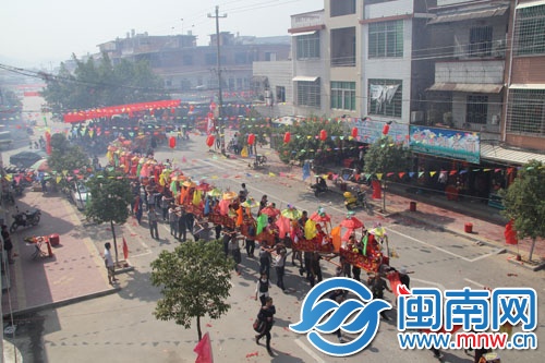 3000人的踩街队伍，绕6公里路做王醮