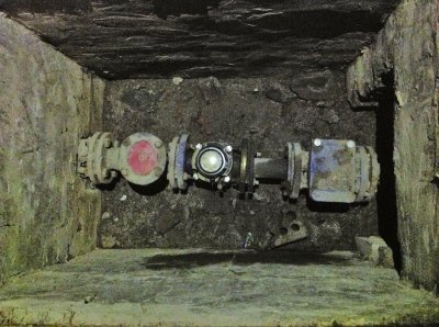 供水总表10天暴走5万余吨 收费员称不知情
