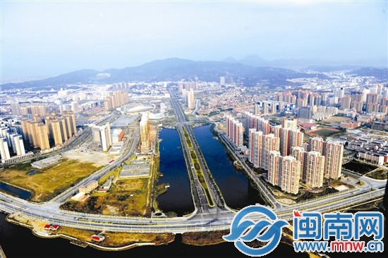 城东片区住宅区和海峡体育中心