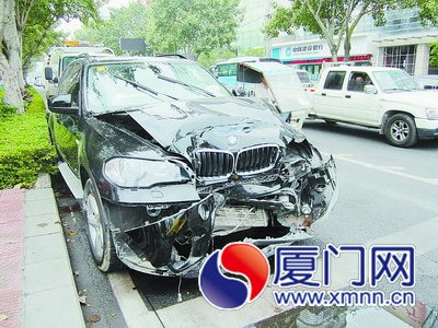 肇事的宝马车