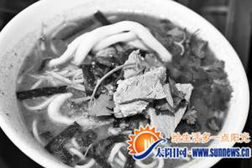 沙茶面、面线糊进清华，掀起美食旋风。1