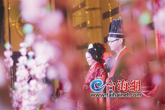 龙岩一名姑娘出嫁，办起周制婚礼