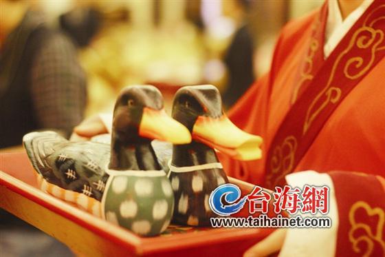 组图：龙岩一名姑娘出嫁，办起周制婚礼2