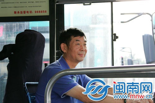 24路公交车司机万金城