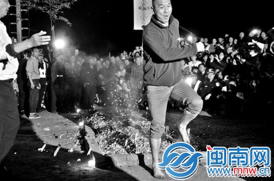 龙岩武平中湍村三年一次的民俗文化节2