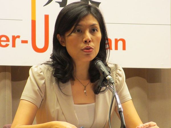台“行政院”发言人室的人事已经精简，再瘦身的可能 