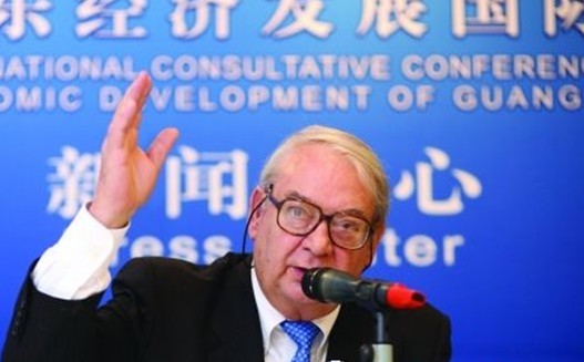 诺贝尔奖得主谈医患矛盾