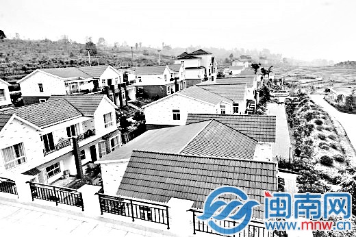 高先生送给乡亲们的别墅
