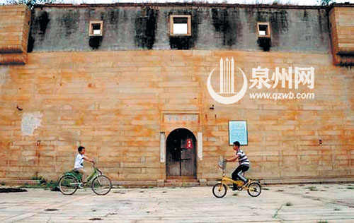 泉港前黄镇黄素石楼