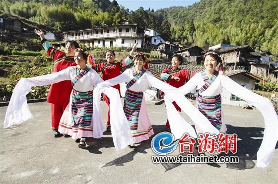 闽西“布达拉宫”:乡村起舞迎四方来客
