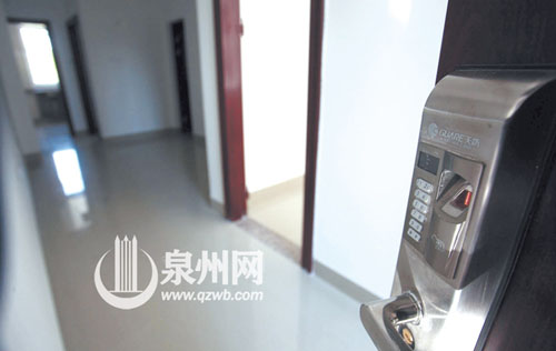 指纹防盗门原价相当于iphone5s