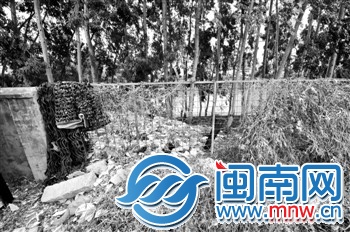 垃圾直接倒在围墙处，威胁到南高干渠