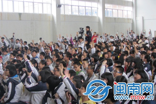 学生踊跃参与