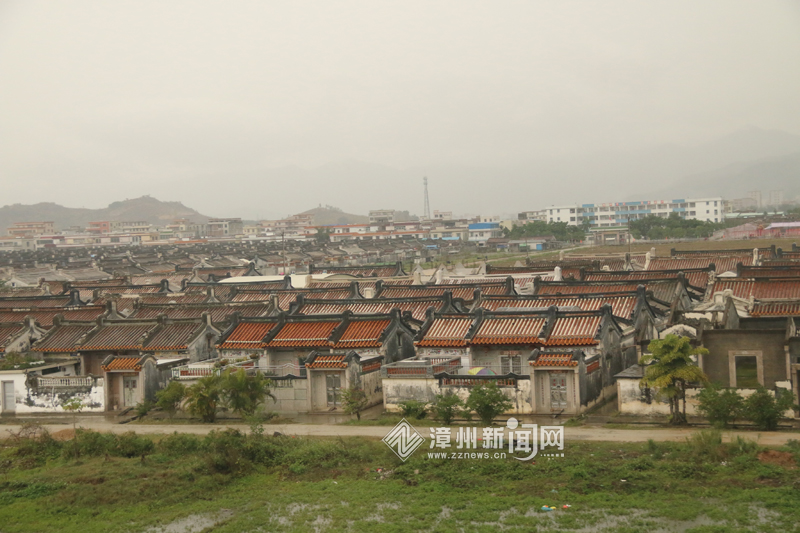 厦深铁路沿路风景之潮汕古民居2 严洁摄