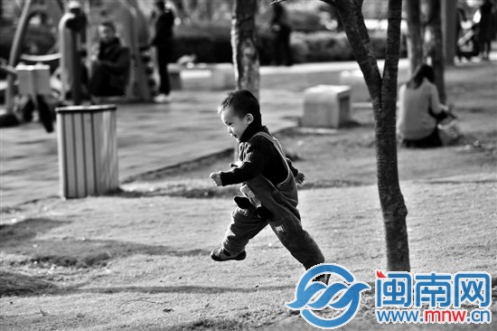 冷天里，暖阳照着最幸福，公园里玩儿去！