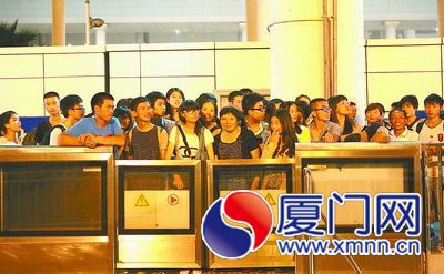 夜间抵达厦门北站的乘客，很多都会选择搭乘BRT