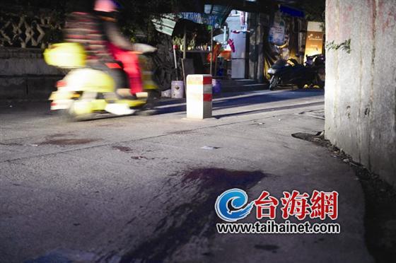 事发现场，仍有血迹