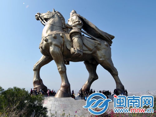 泉州大坪山公园郑成功雕像