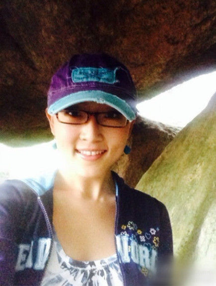 农大多位男女神级教师受热捧 学生直言不怕挂科2