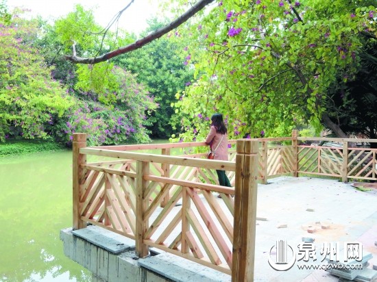 东湖公园观水平台已完工