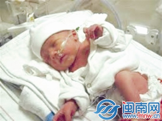 中枪昏迷4月后产女1
