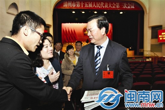 陈家东接受本报记者采访