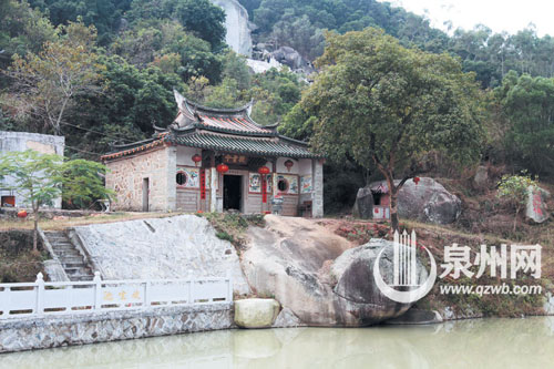 到虎岩寺可欣赏“石龟驮印”奇观