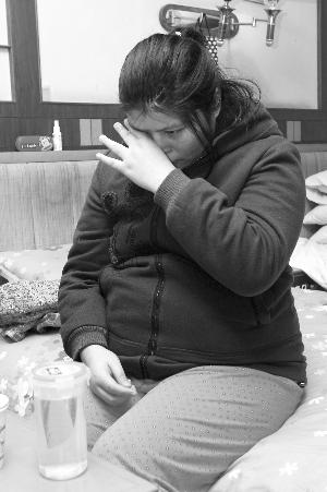 南京饿死两女童母亲乐燕将分娩