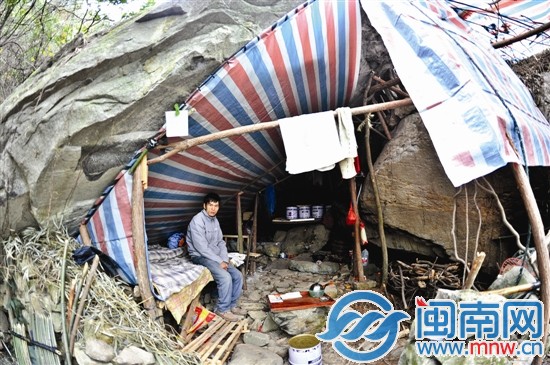 十年来一直在盘算着这种离居的山野生活