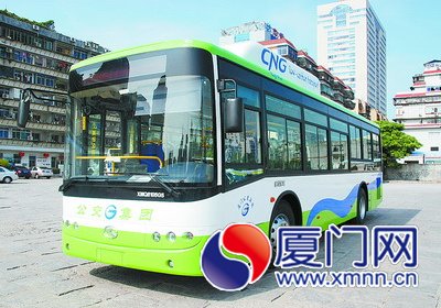 使用新能源的低碳公交车更环保