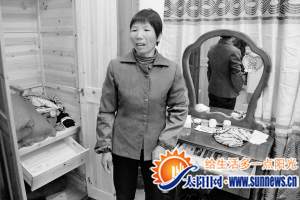 家里的抽屉被翻空，连衣服也被越南媳妇苏氏顽带走了
