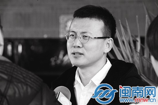李兴钢再访泉州，为西街旧面粉厂改造工程把关