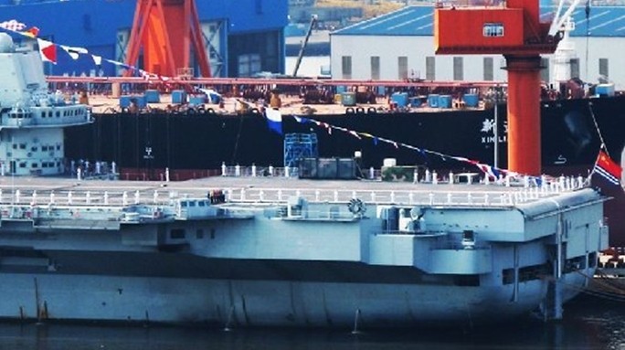 中国001A型国产中型航母1