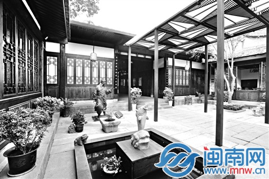 如今的“绛雪山房”内，已彻底重修