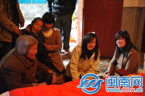 悲剧的发生，让两个家变得支离破碎
