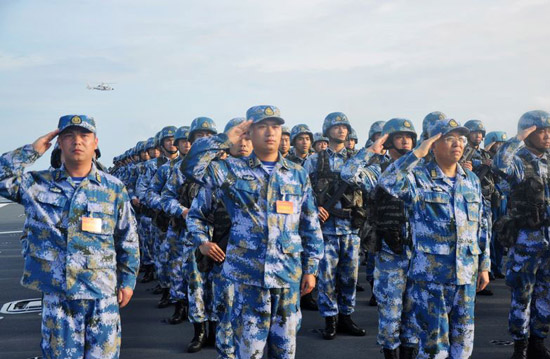 中国海军南海舰队远海训练编队巡航曾母暗沙1
