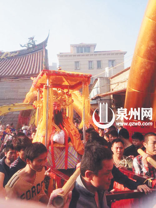 大年初四，惠安山霞镇东坑村“王爷巡境”民俗活动， 