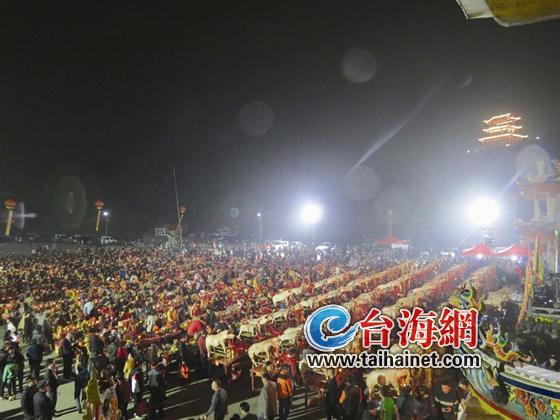 盛大的祭拜现场