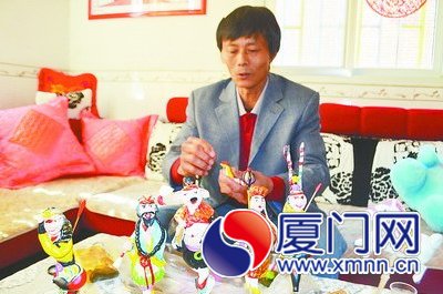 柯友员捏的面人栩栩如生