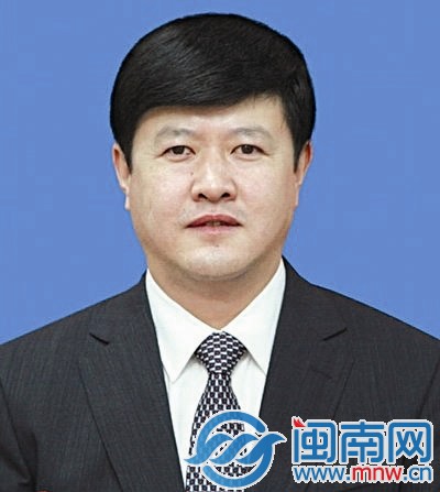 成都一公安分局局长因受贿罪等获刑十二年半
